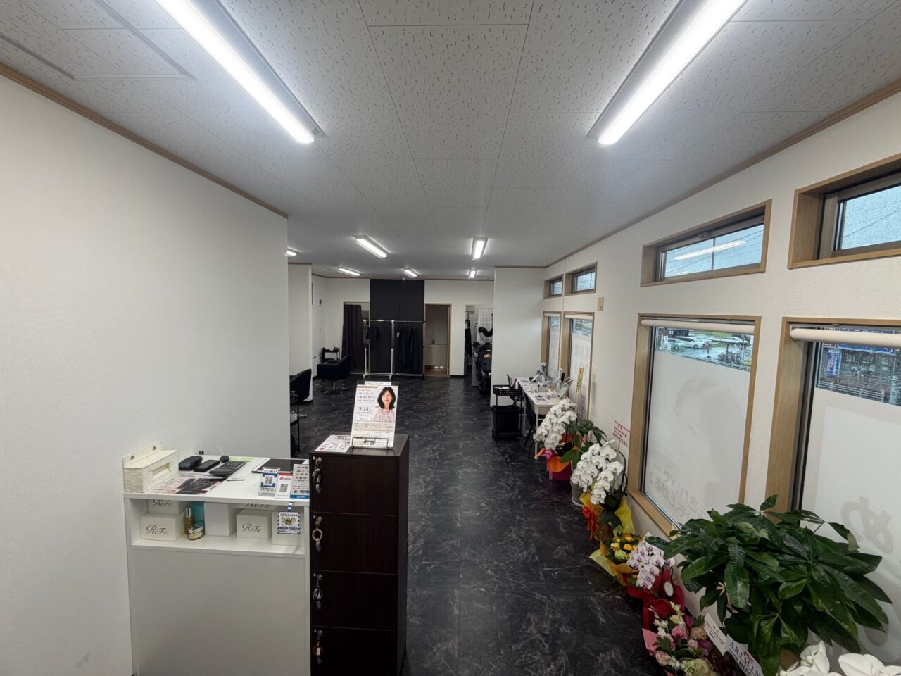 レイディバードカラー熊谷円光店の店内